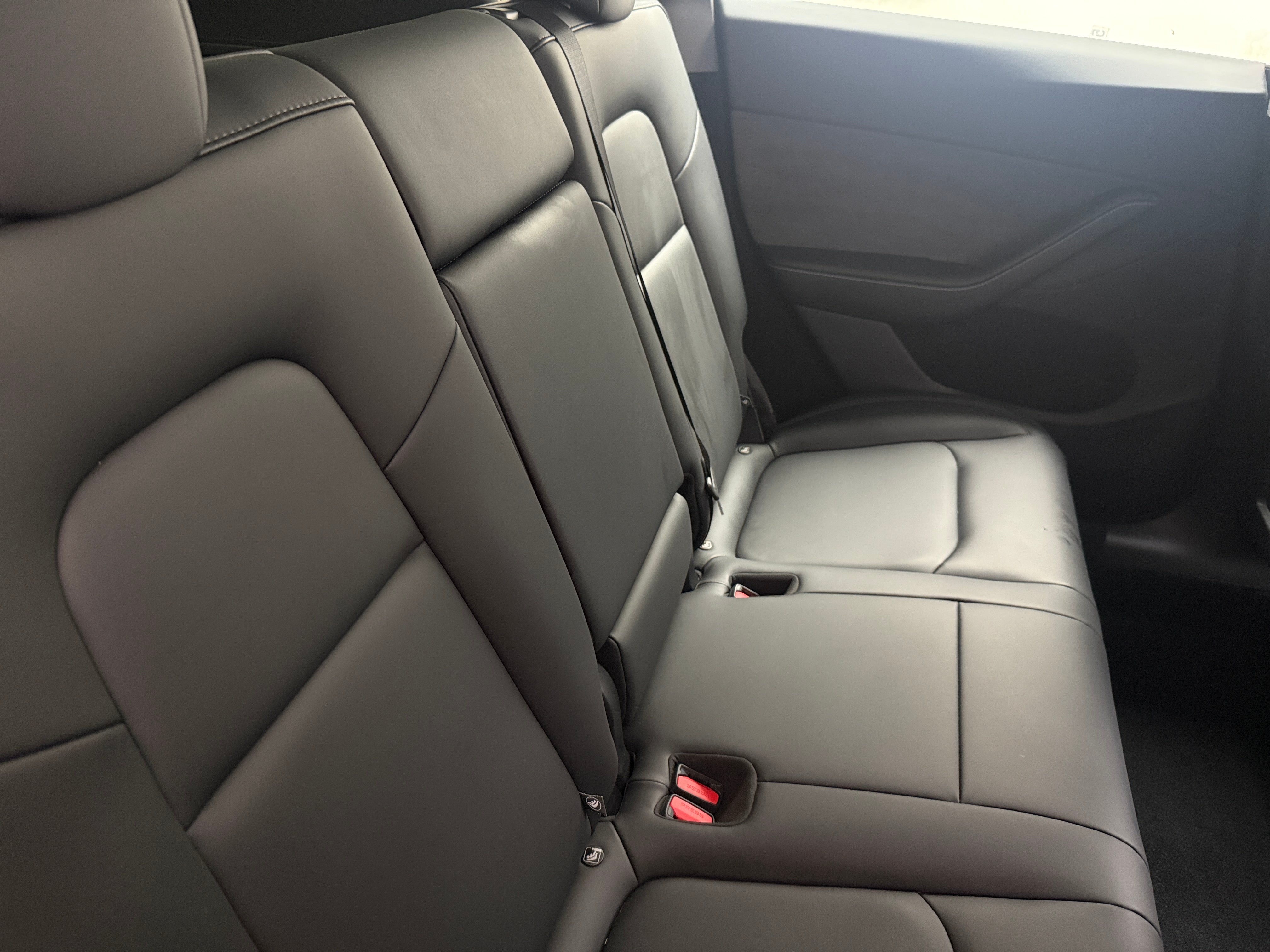 tesla model y 2025 7SAYGDEF1SA342225 image tesla model y 2025 7SAYGDEF1SA342225 image